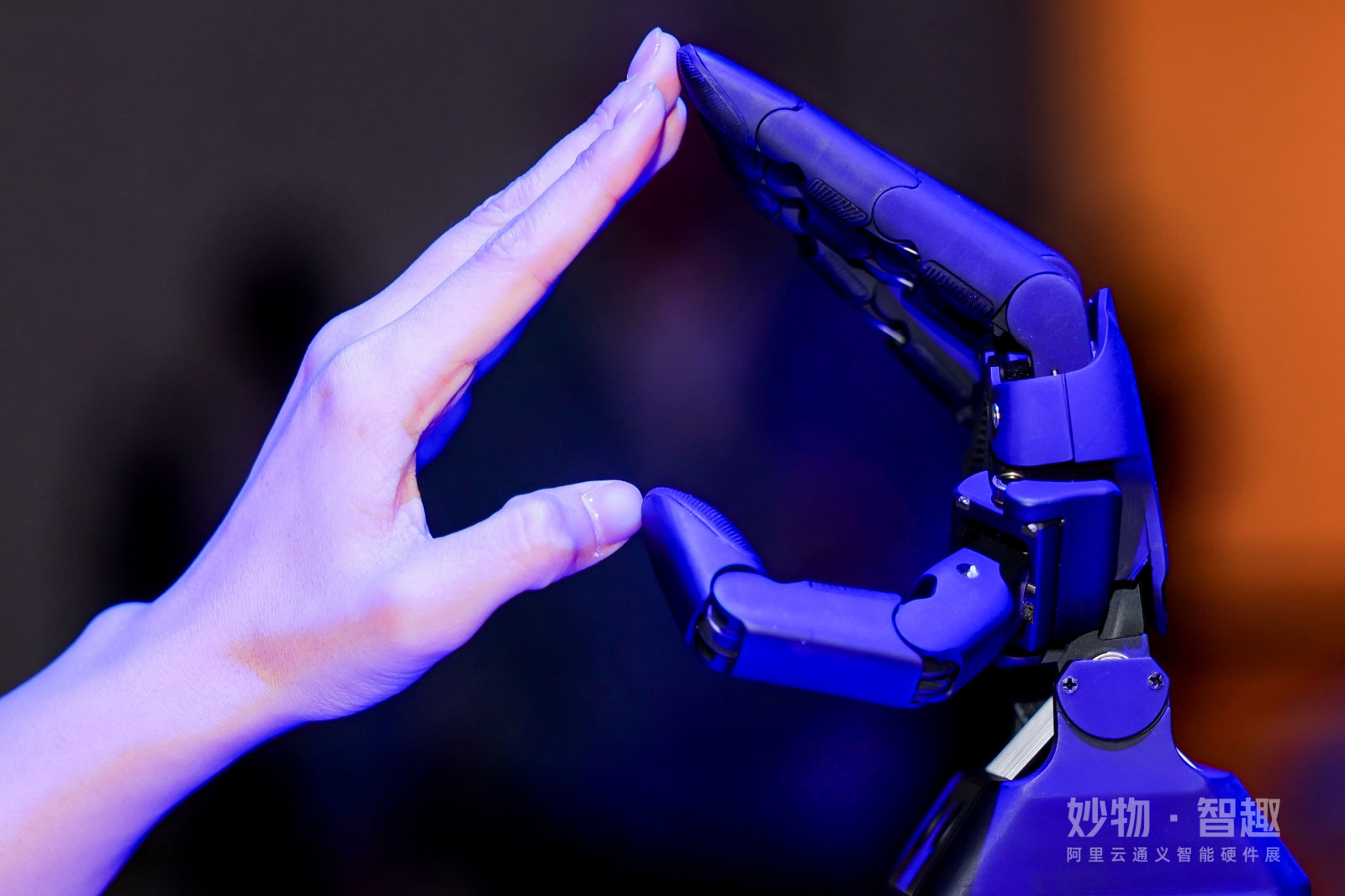 阿里云通义智能硬件展·展览案例图2